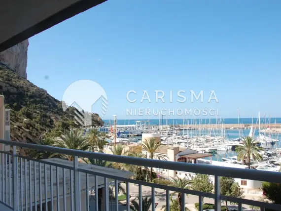 Apartament z widokiem na morze przy porcie w Calpe 2