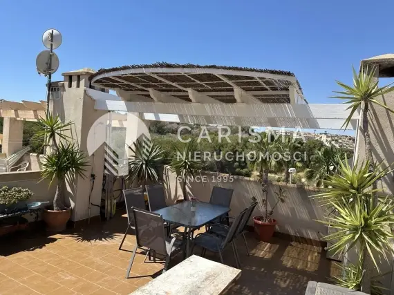(6) Piękny dom w zabudowie szergowej w Villamartin na Costa Blanca