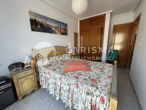 (19) Piękny dom w zabudowie szergowej w Villamartin na Costa Blanca