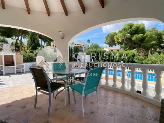 (38) Willa z niezależnym apartamentem gościnnym, basenem i widokiem na Montgó – Moraira, Pinar del Advoca
