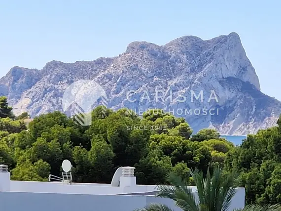 (39) Nowoczesna willa w Moraira, niedaleko plaży i centrum miasta