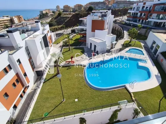 Penthouse z prywatnym basenem i panoramicznymi widokami na morze, Fuengirola 1