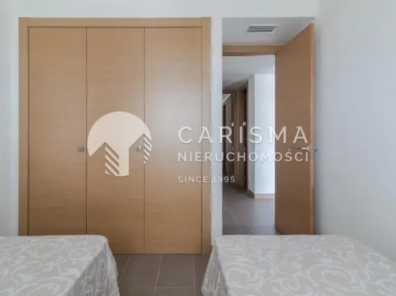 (16) Arenales del Sol , Alicante – nowoczesny apartament z 2 sypialniami i widokiem na morze