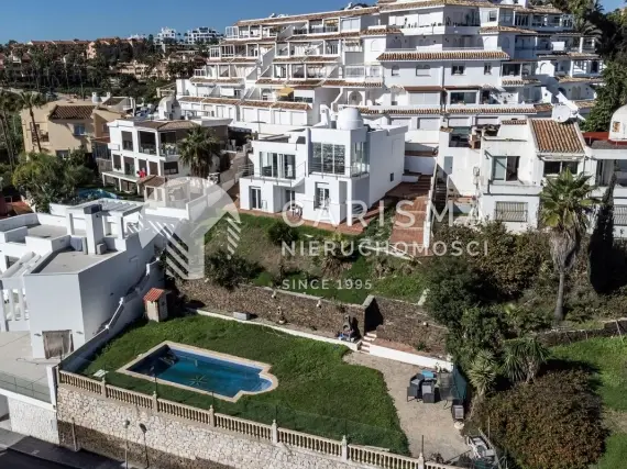 (21) Nowoczesna willa z widokiem na morze i prywatnym basenem – Costa del Sol