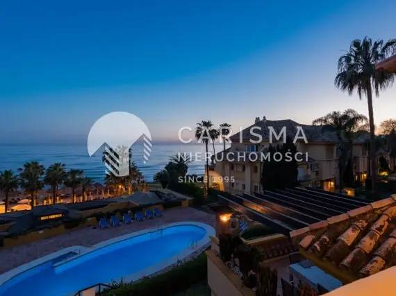 (55) Wyjątkowy Apartament Dwupoziomowy w Río Real, Marbella