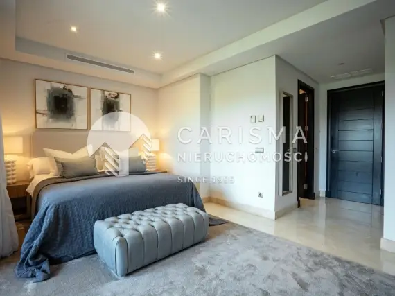 (50) Wyjątkowy apartament dwupoziomowy przy plaży w Malibu Residence