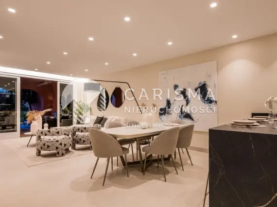 (11) Luksusowy apartament przy plaży – Torre Bermeja