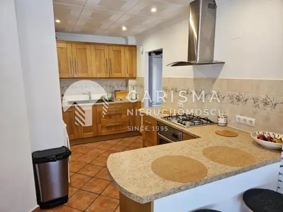 (12) Apartament przy plaży w Calpe z widokiem na góry
