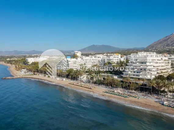 (27) Luksusowy apartament przy plaży w budynku Mare Nostrum, Marbella