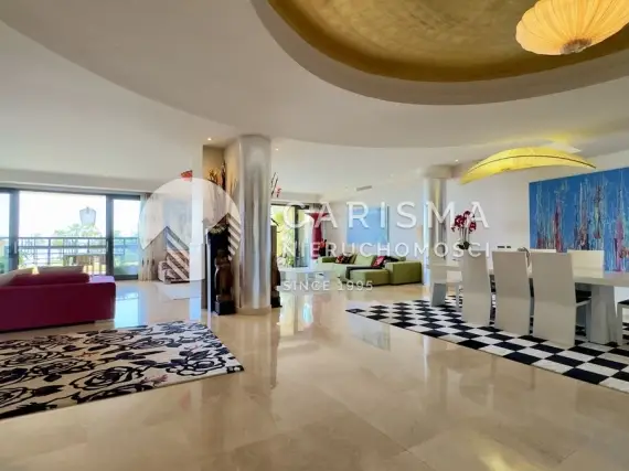 (13) Ekskluzywny apartament przy plaży z panoramicznym widokiem na morze
