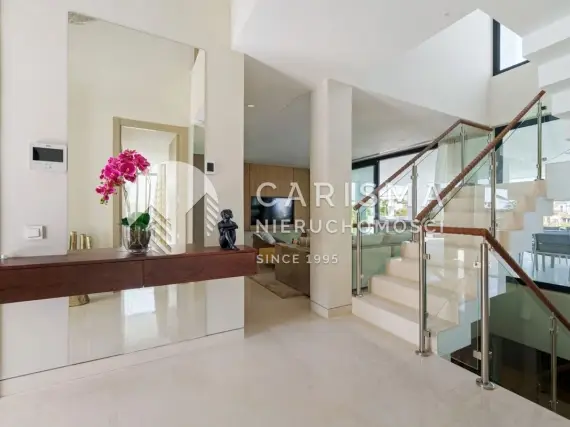 (20) Luksusowa willa z panoramicznym widokiem na pole golfowe – Nueva Andalucía, Marbella