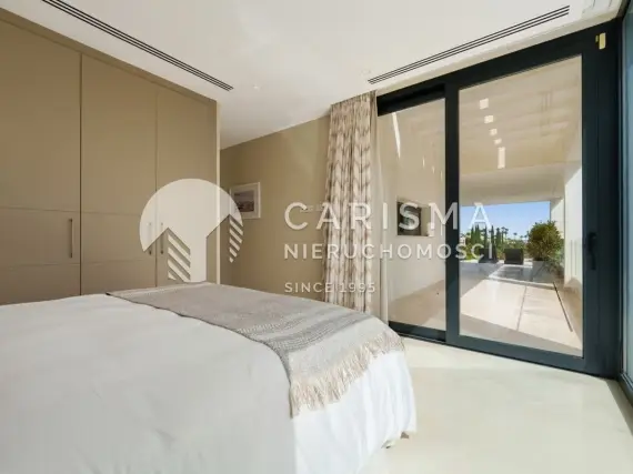 (26) Luksusowa willa z panoramicznym widokiem na pole golfowe – Nueva Andalucía, Marbella