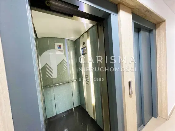 (30) Przestronne mieszkanie 3-pokojowe w centrum Calpe, zaledwie 500 m od plaży