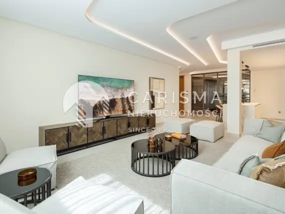 (38) Luksusowa willa przy polu golfowym Las Brisas
