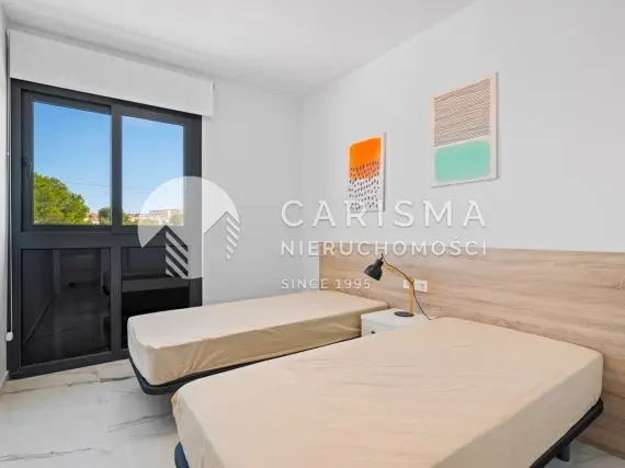 (17) Apartament na sprzedaż w Villamartin, Costa Blanca – nowoczesne wnętrza i doskonała lokalizacja
