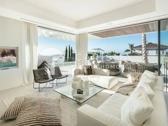 (10) Nowoczesna willa z panoramicznym widokiem na morze, góry i Gibraltar, La Quinta, Benahavis