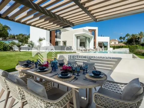 (17) Wyjątkowa willa przy polu golfowym, Las Brisas, Nueva Andalucía, Marbella