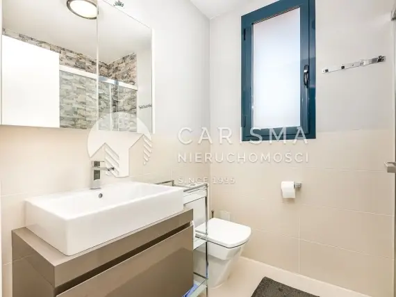 (25) Wyjątkowy apartament z tarasem dachowym w Villamartin