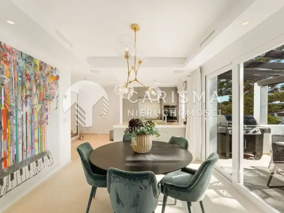 (7) Dwupoziomowy penthouse z widokiem na morze w San Pedro de Alcántara