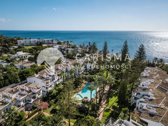 (40) Dwupoziomowy penthouse z widokiem na morze w San Pedro de Alcántara