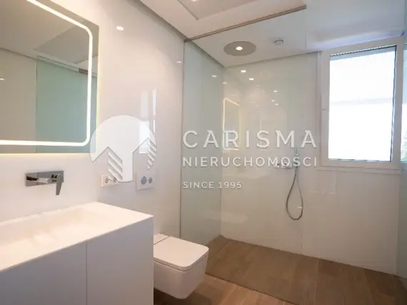 (31) Luksusowy apartament na sprzedaż – Las Colinas Golf &amp; Country Club