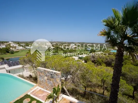 (36) Luksusowy apartament na sprzedaż – Las Colinas Golf &amp; Country Club