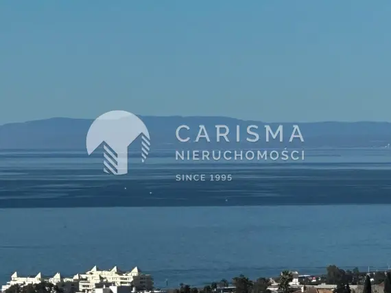(14) Elegancki dwupoziomowy penthouse z widokiem na morze w Altos de los Monteros, Marbella.
