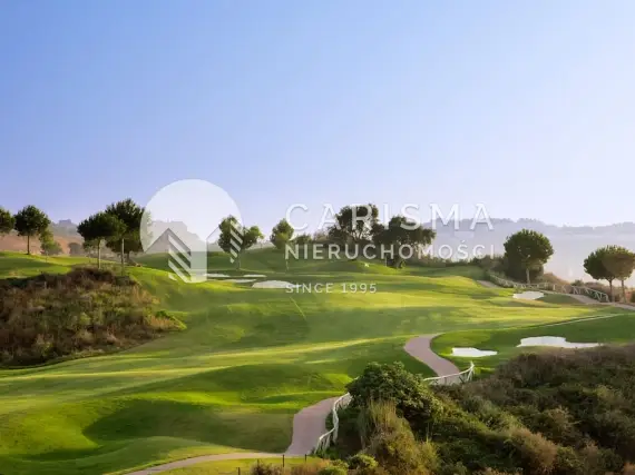 (8) Nowoczesna willa przy polu golfowym La Cala Golf