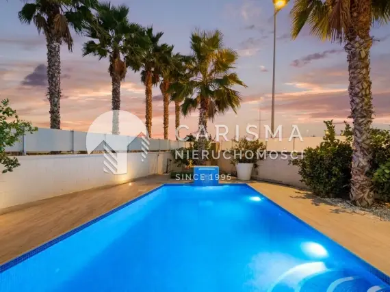 (15) Luksusowa willa 4 sypialnie z tarasami i widokiem na morze – Cabo Roig, Costa Blanca