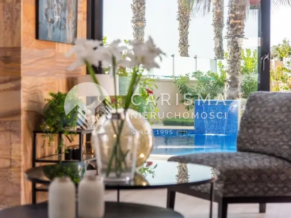 (31) Luksusowa willa 4 sypialnie z tarasami i widokiem na morze – Cabo Roig, Costa Blanca