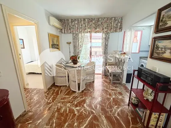 (12) Apartament w pierwszej linii brzegowej w Calpe z widokiem na morze i miejscem parkingowym