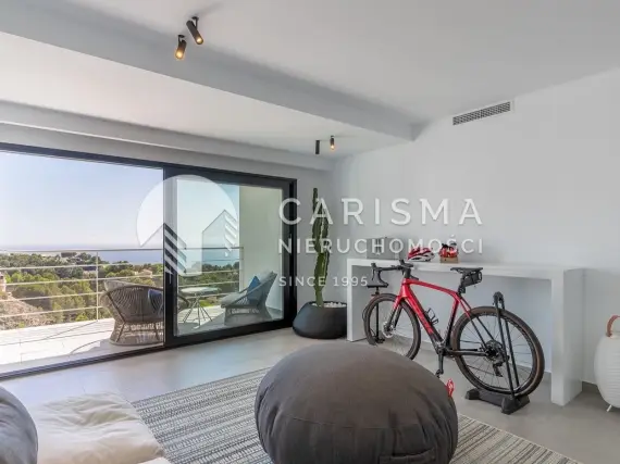(55) Nowoczesna willa z panoramicznym widokiem na morze – Altea La Vella