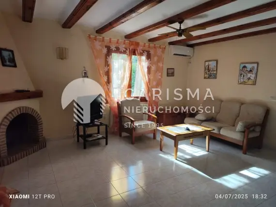 (18) Tradycyjna willa na sprzedaż w prestiżowej lokalizacji – spacerem do centrum Moraira