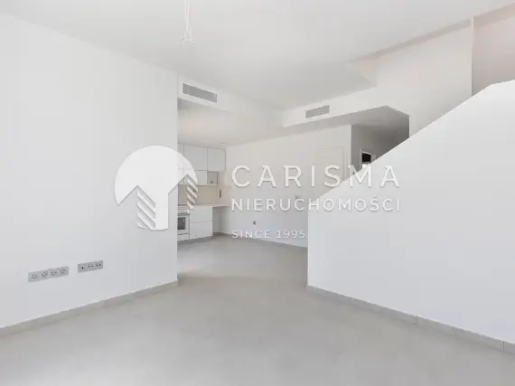 (8) Nowoczesna willa 3 sypialnie Orihuela Costa PAU 26 – basen, solarium 37 m², blisko La Zenia Boulevar