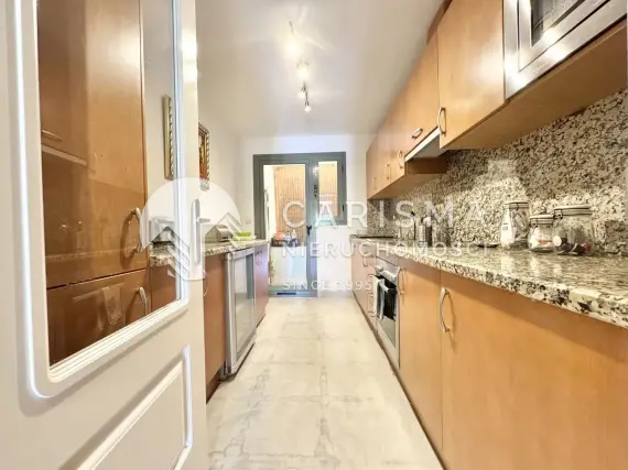 (20) Piękny, parterowy apartament z widokiem na morze, Los Flamingos, Costa del Sol
