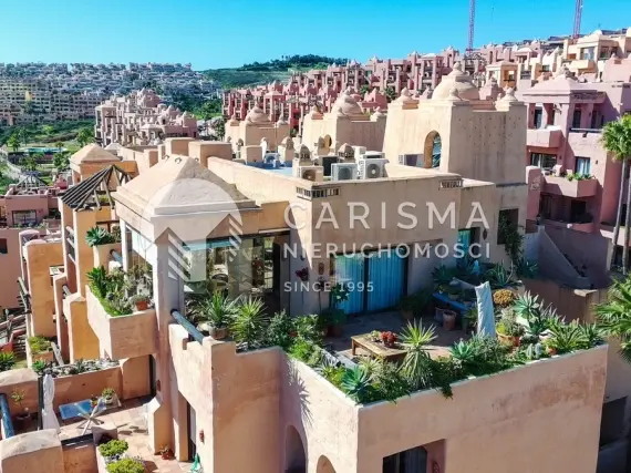 Penthouse z 3-ma sypialniami i widokiem na morze w La Duquesa na Costa del Sol 1