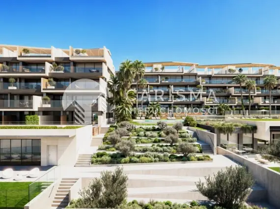 (15) Luksusowe apartamenty i penthouse przy plaży w Manilva z widokiem na morze