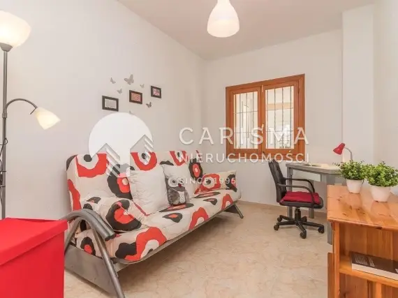 (13) Ładny dom w zabudowie bliźniaczej w Playa Flamenca, Orihuela Costa