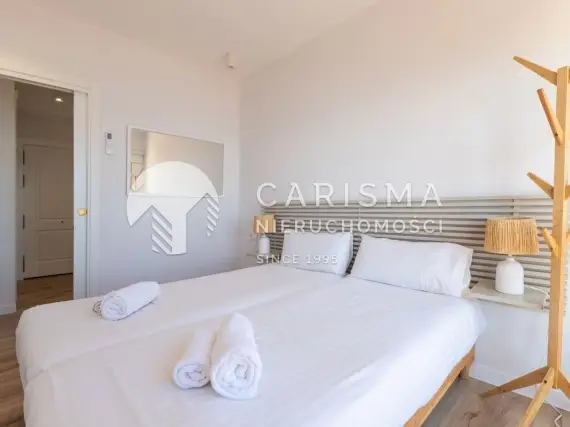 (17) Penthouse z pięknym widokiem na morze, Elviria