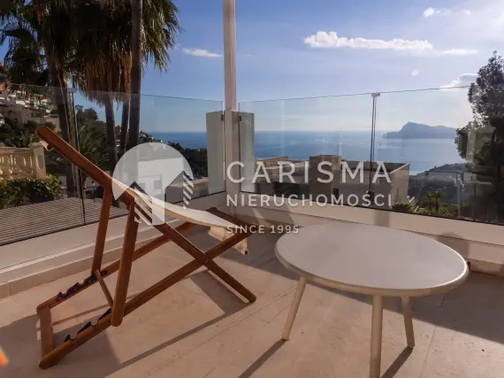 (49) Nowoczesna willa u podnóża gór Sierra Bernia, Altea Hills