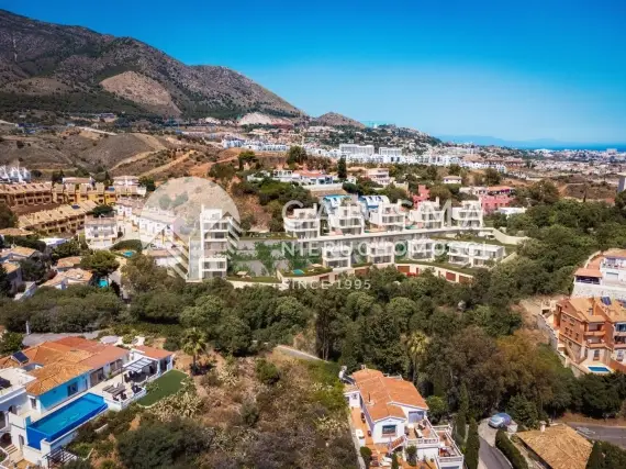 (6) Nowa inwestycja domów Torreblanca Fuengirola | Costa del Sol, prywatne baseny,