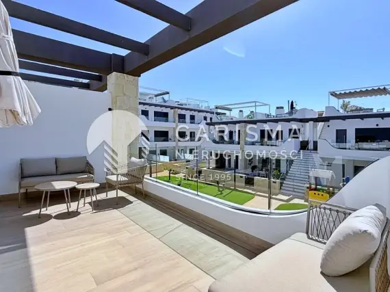(7) Nowoczesny penthouse 72 m² z tarasem dachowym 68 m², tarasem i parkingiem podziemnym