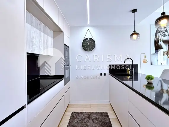 (17) Nowoczesny penthouse 72 m² z tarasem dachowym 68 m², tarasem i parkingiem podziemnym