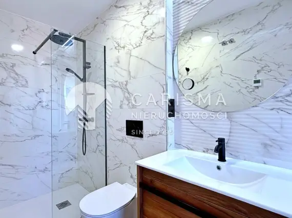 (27) Nowoczesny penthouse 72 m² z tarasem dachowym 68 m², tarasem i parkingiem podziemnym