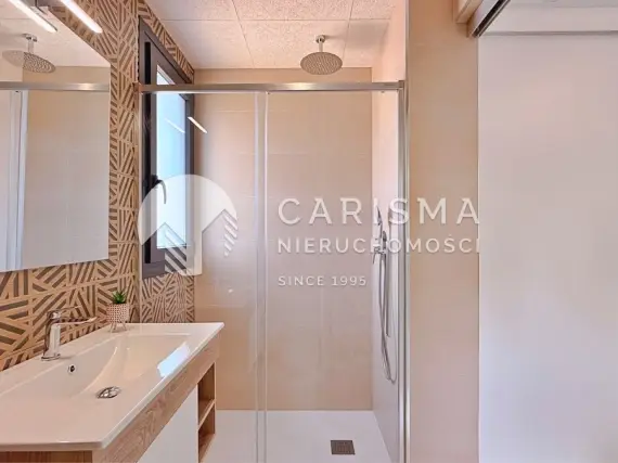 (19) Nowy apartament w Villamartín z tarasem, basenem, garażem i komórką lokatorską Costa Blanca