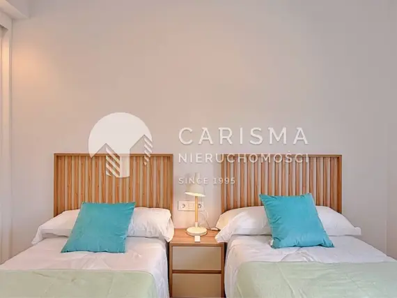 (20) Nowy apartament w Villamartín z tarasem, basenem, garażem i komórką lokatorską Costa Blanca