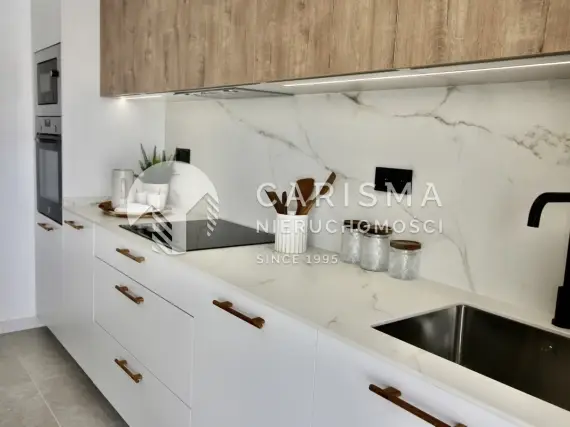 (8) Nowe bungalowy w Pilar de la Horadada z parkingiem i tarasem dachowym na Costa Blanca