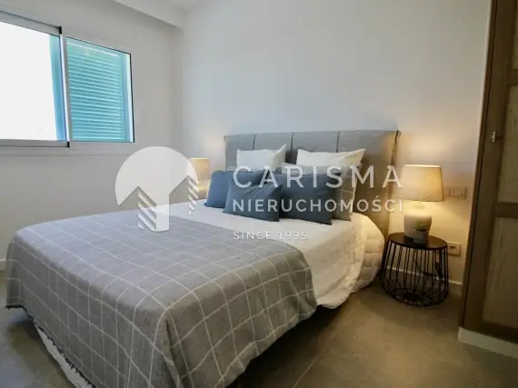 (35) Nowe bungalowy w Pilar de la Horadada z parkingiem i tarasem dachowym na Costa Blanca