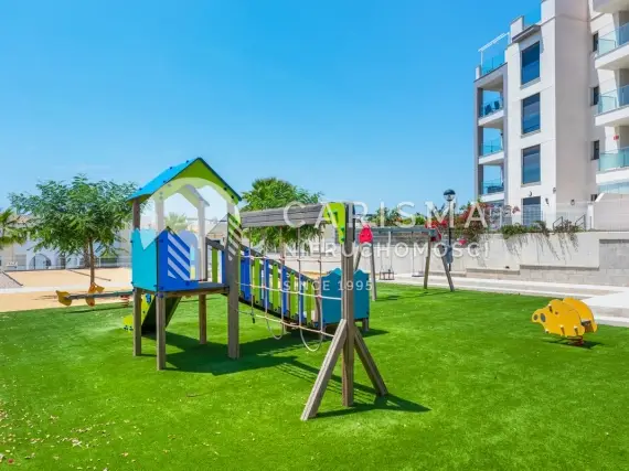 (12) Nowoczesny apartament w Villamartin | Taras dachowy | Prywatne miejsce w garażu | 3 baseny | Korty