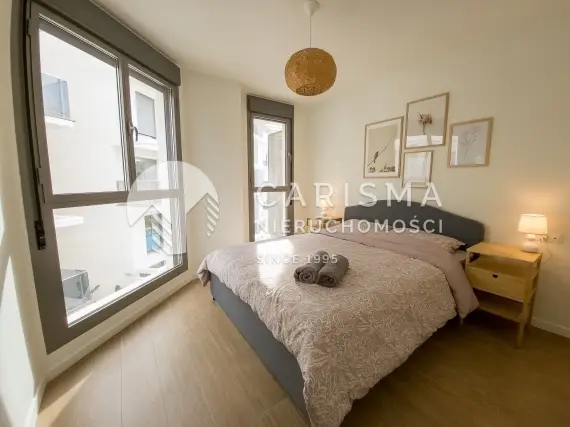(9) Nowoczesny apartament z częściowym widokiem na morze tuż przy plaży w Denia